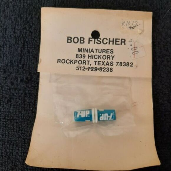 Vtg NOS two 7 UP Soda Pop Cups Bob Fischer Miniatures Dollhouse Minis seven up - Picture 1 of 5